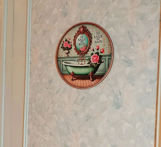 porte salle de bain chambre aux tableaux