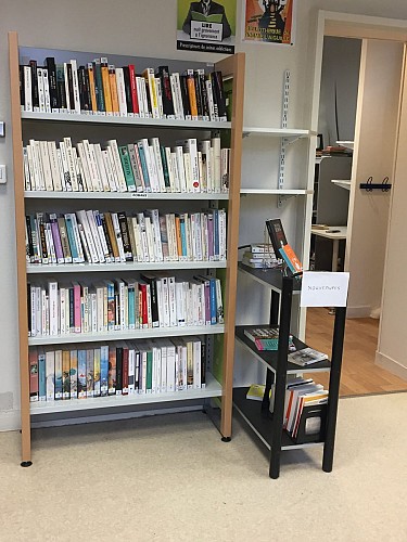 Bibliothèque de Bosmie l'Aiguille