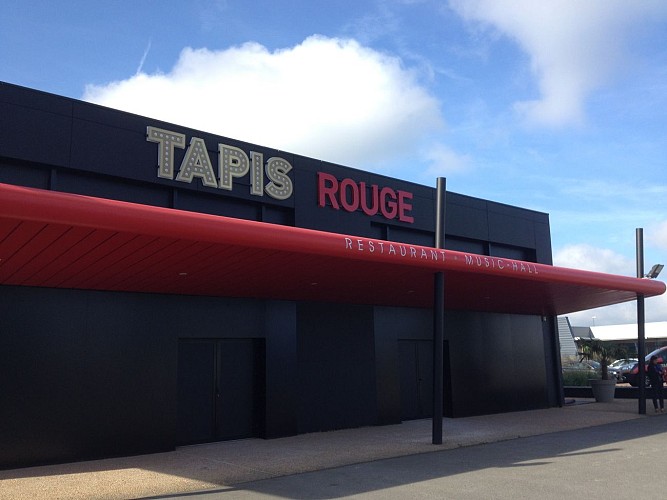 Le Cabaret Tapis Rouge