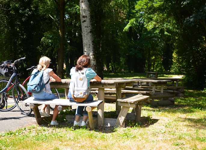 Aire de pique-nique - Châlus