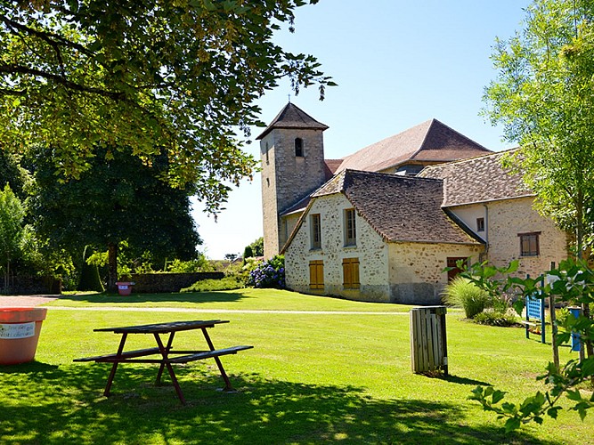 aire-de-pique-nique-janailhac