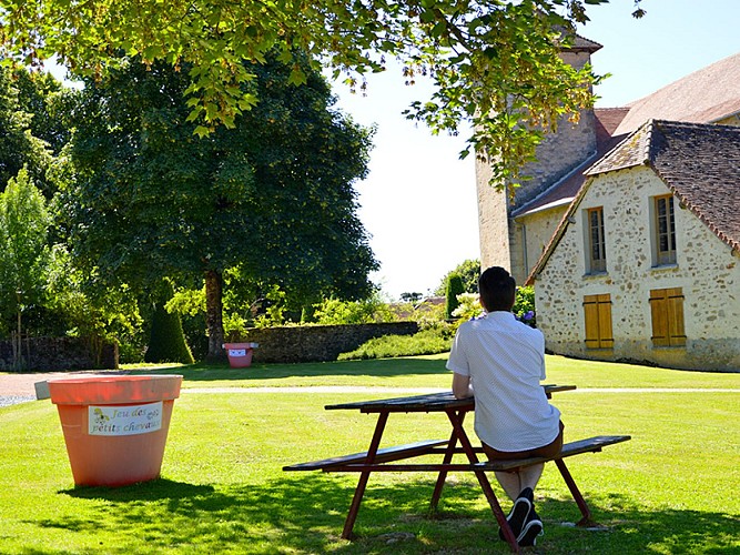 aire-de-pique-nique-janailhac©Dammun-Al-Muquri(1)