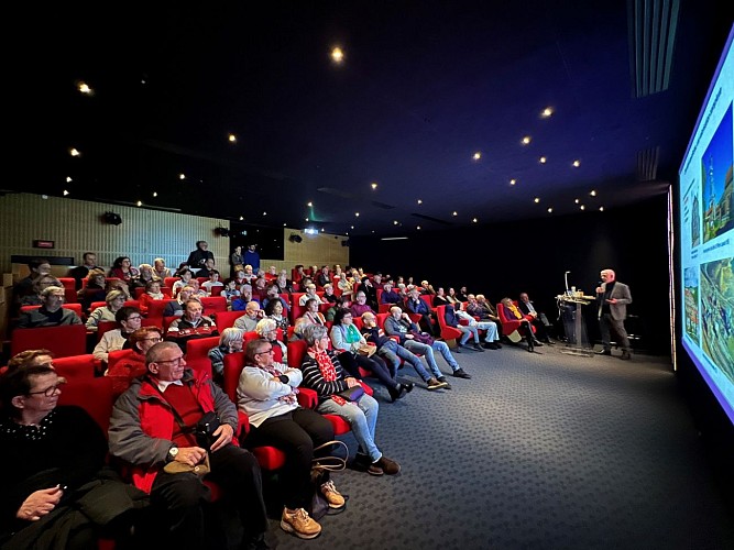 Auditorium 90 places assises