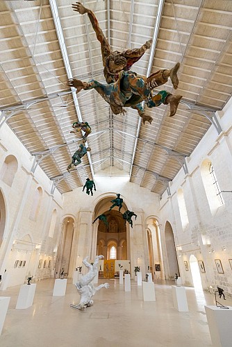 01-Collégiale Ste Croix-expo Remi Polack 2018 BD Credit christophe Charpentier