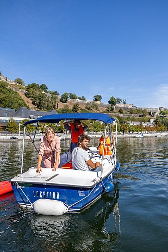 Tour en bateau dans la Meuse