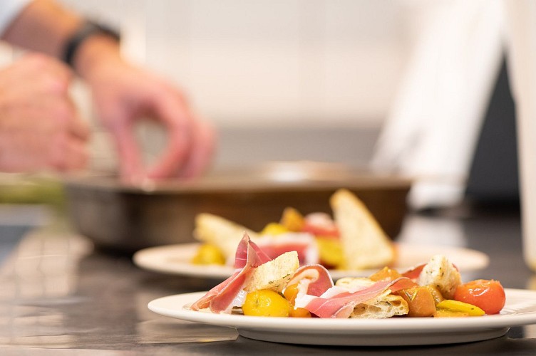 Hôtel & Restaurant écologique Les Sorbiers à Hastière