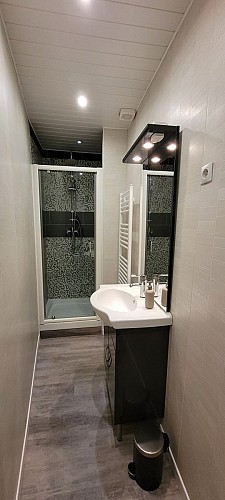 Salle de bain 1er étage