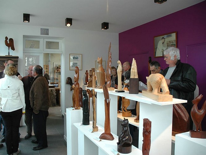 Expo-Atelier-Roger-Douville---Canville-les-deux-Eglises-4 800x600