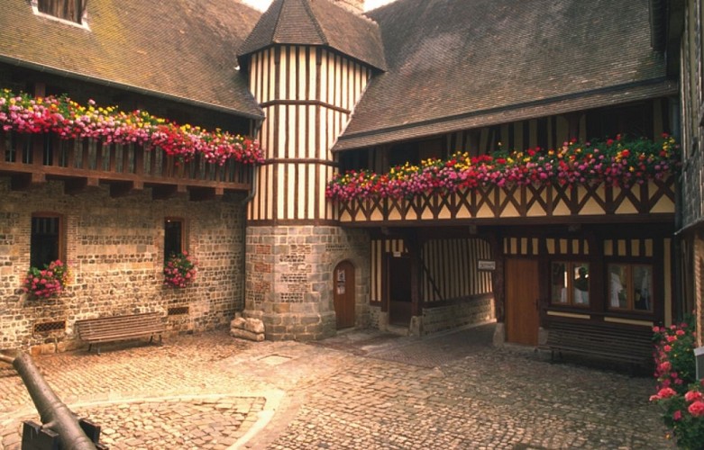 Maison Henri IV - Saint Valery en Caux (3)