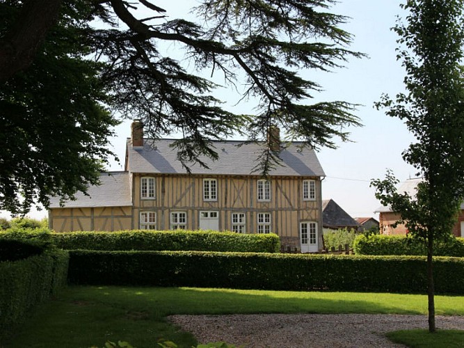 Vieux-manoir---Domaine-de-Bois-Heroult