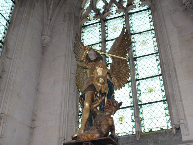 Collégiale Saint-Michel de Blainville-Crevon