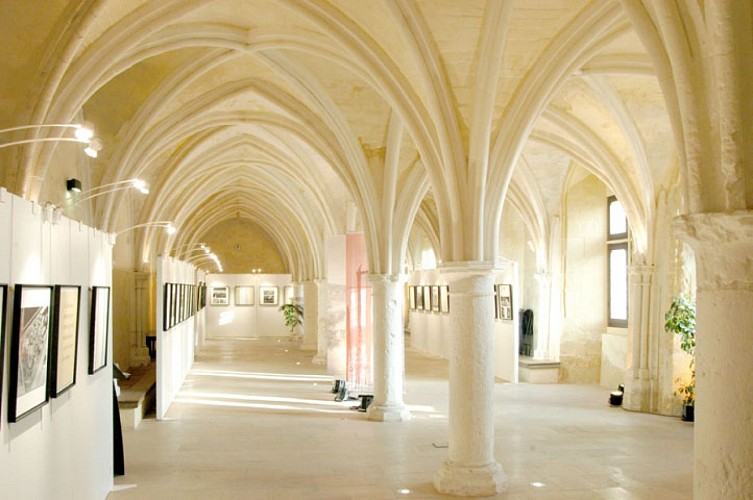 Réfectoire gothique - abbaye de Montivilliers