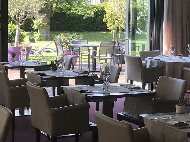 7C11C8B0-F65F-442D-A1F9-3518352DE39B