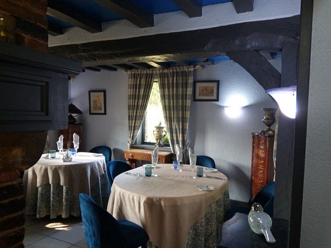 Croix-Mare_Auberge-du-Val-au-Cesne©YNT_1