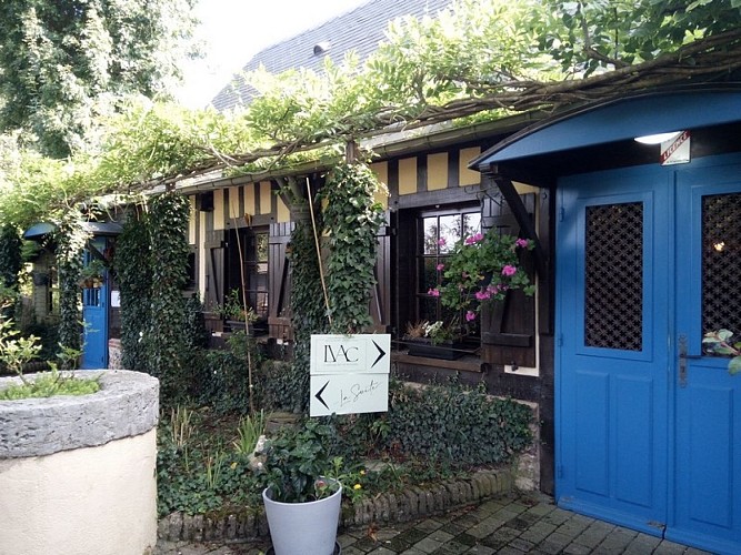 Croix-Mare_Auberge-du-Val-au-Cesne©YNT_5