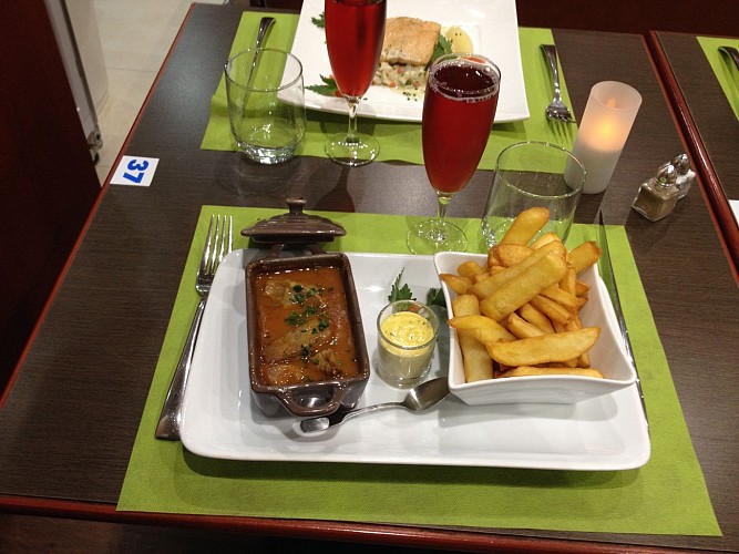 N° 7 LA TABLE DE SOPHIE