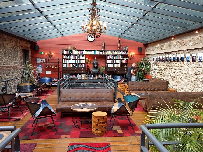 RESTAURANT LA LA BOUCANE - THE PLACE TO BE - FECAMP