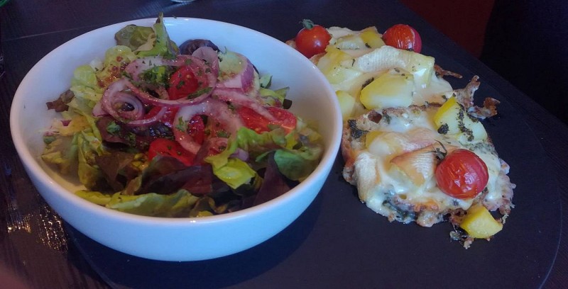 RESTAURANT LA LA BOUCANE - THE PLACE TO BE - FECAMP