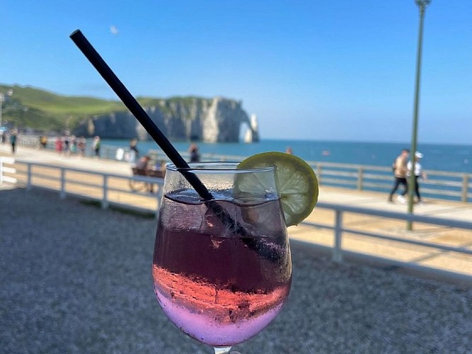 2- Le Homard Bleu - Etretat