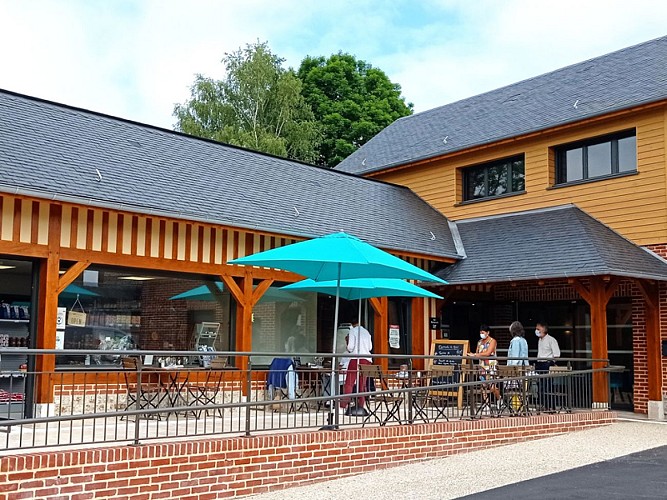 L-Hirondelle800x600©IHenry-(1)