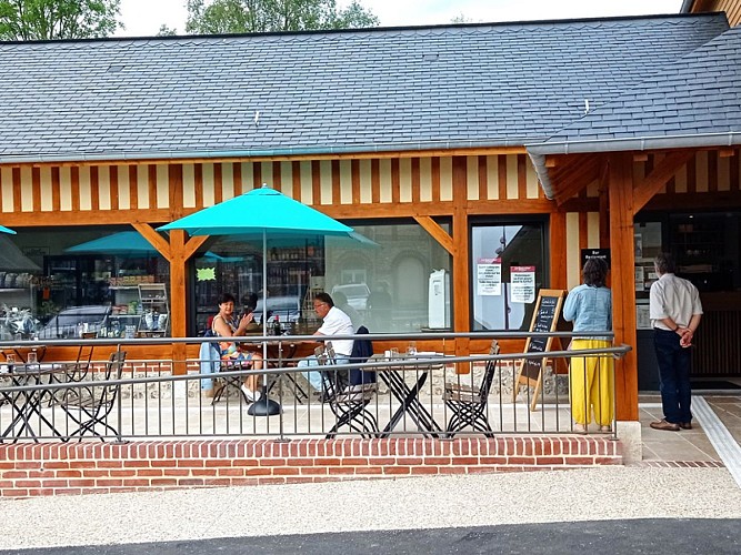 L-Hirondelle800x600©IHenry-(3)