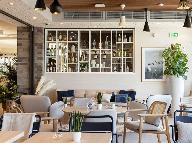 Babette-café©Hilton-Garden-