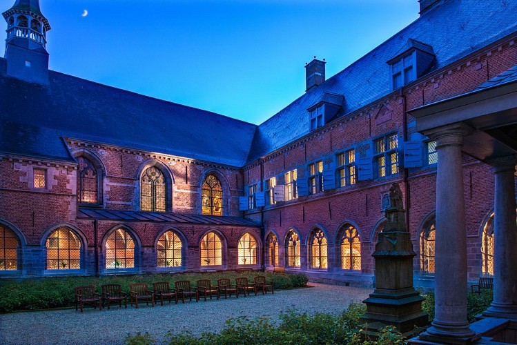 HOPITAL NOTRE DAME A LA ROSE