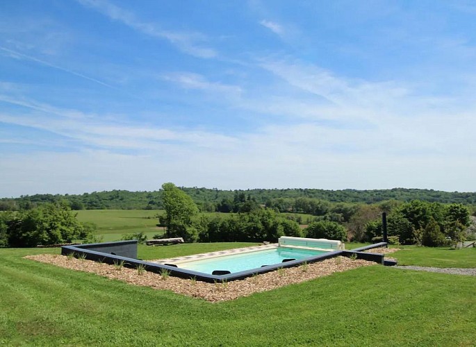 piscine-gîte-unalhome-bussiere-galant