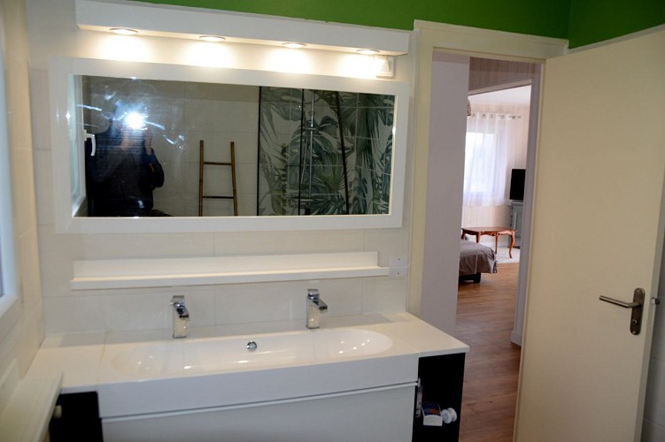 CHARMANT APPARTEMENT 100 M GRANDE PLAGE