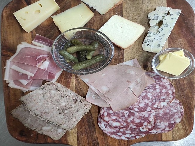 planche charcuterie fromage le Hangar 87