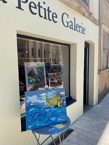 LA PETITE GALERIE VITRINE