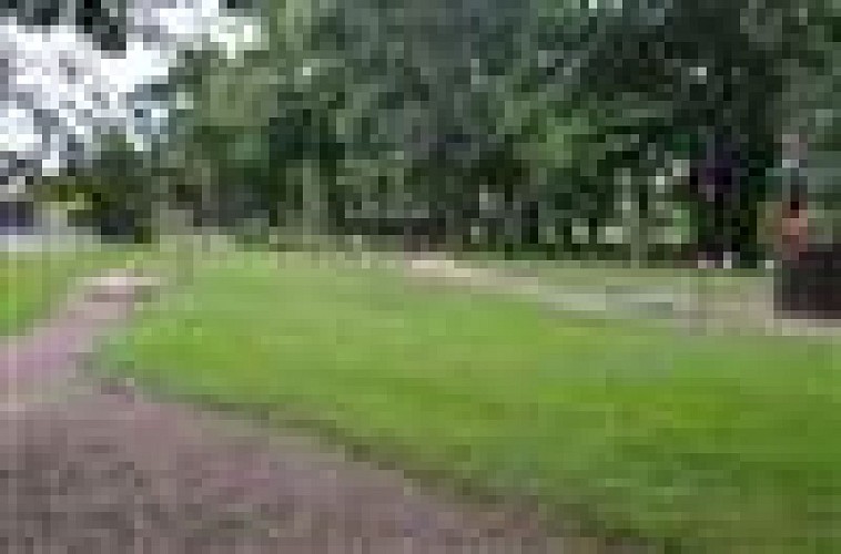 235473-mini-golf-loisirs-saint-martin-de-sanzaythouarsais-compresse2-2