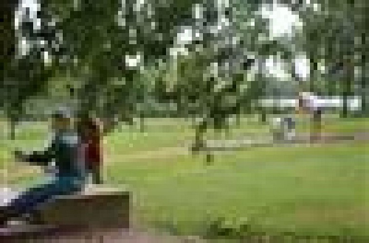 Mini golf loisirs famille activite sportive st martin de sanzay thouarsais