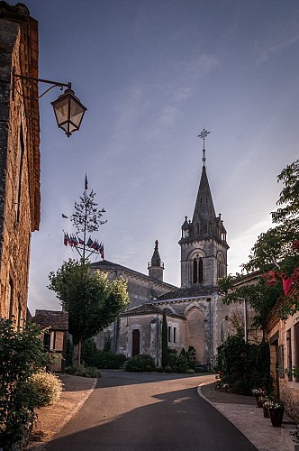 34216293_2072643446336998_99376403539034112_o