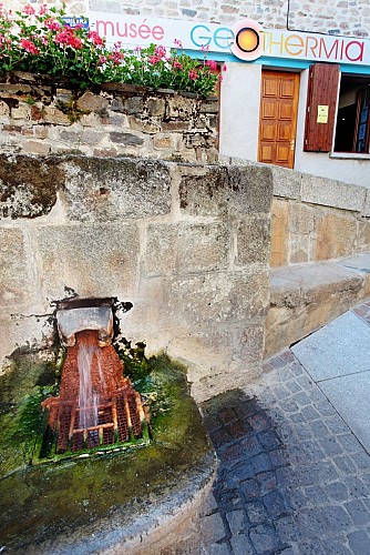 The hot water spring "Source du Par"