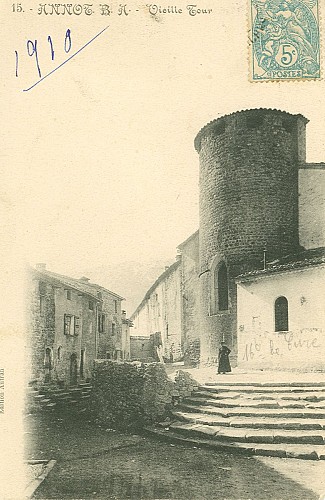 L'église Saint Jean Baptiste