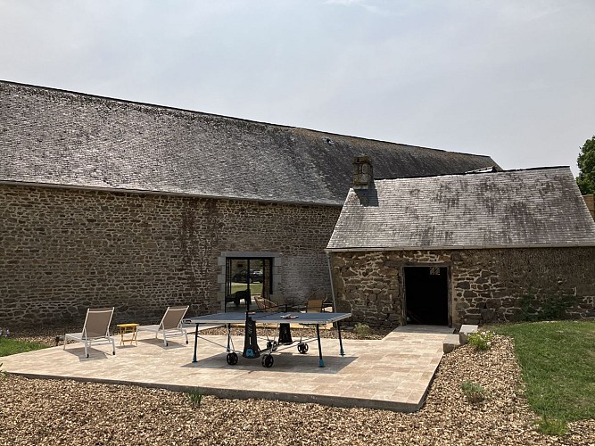 LE LOGIS DES VALLÉES, 6/7 PERS AVEC PISCINE ET SAUNA