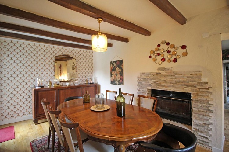 Gîte Evasimone à Chateauponsac en Haute-Vienne (Nouvelle Aquitaine)- salle à manger_8
