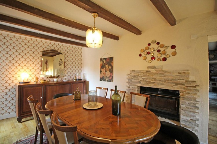 Gîte Evasimone à Chateauponsac en Haute-Vienne (Nouvelle Aquitaine)- salle à manger_10