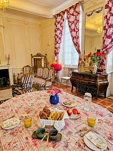 LE PETIT DEJEUNER 2025 ©Campana