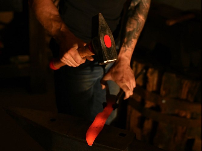 ©Hamelin Biot - Forgeron Coutelier 2023 (2)