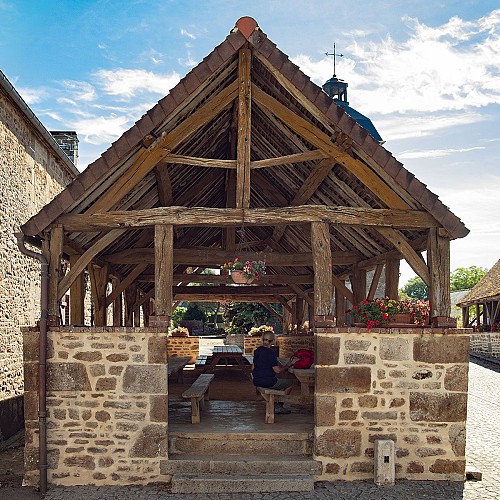 Vieilles Halles de la Forêt-Auvray