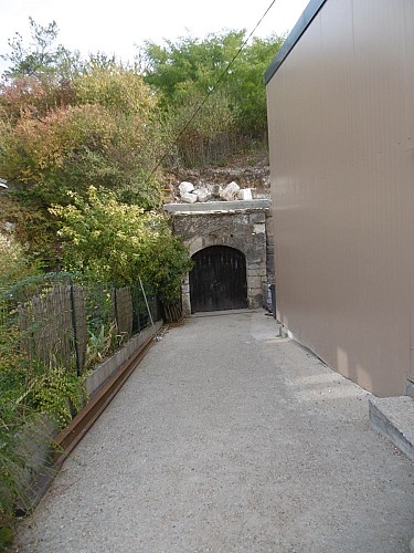 Entrée caves