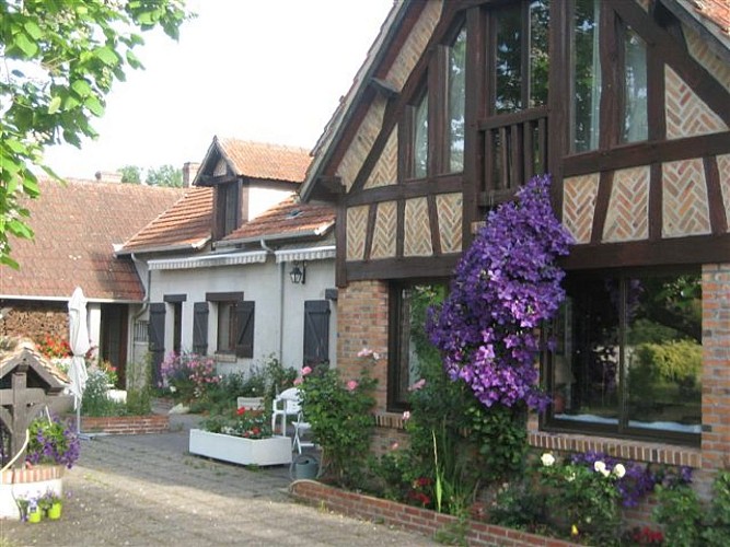 Les_Chartreux_facade jardin