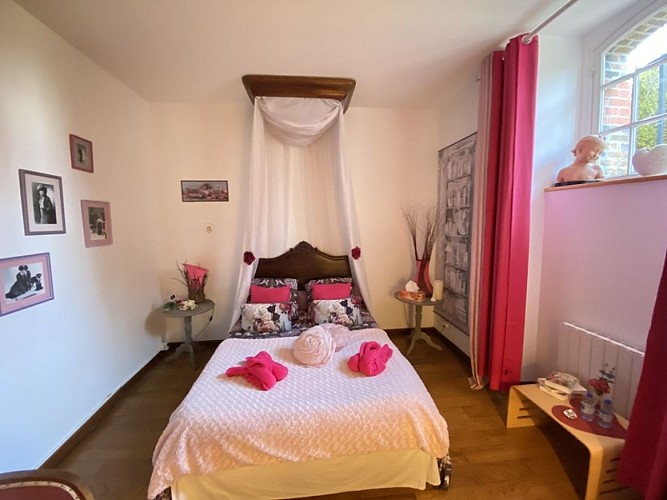 HLO-CH-La vie de chateau Rivaulde Salbris - chambre 4 romantique 2