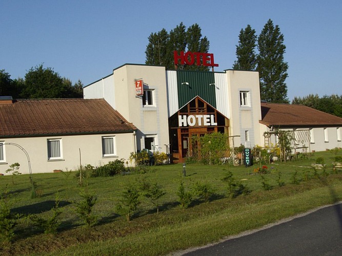 sologne-tourisme-hotel-gièvres-le grand chêne