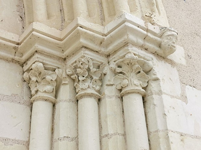 sologne-prunier-eglise-colonette-portail