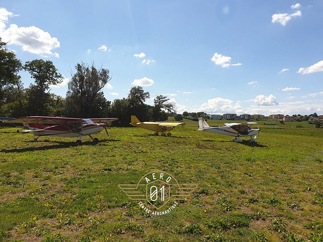 Ecole de Pilotage dans l'Ain - Avion et Autogyre Ultra Leger - Initiations et formations de pilotes - REGION ARA -