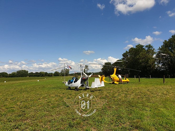 Ecole de Pilotage dans l'Ain - Avion et Autogyre Ultra Leger - Initiations et formations de pilotes - REGION ARA -