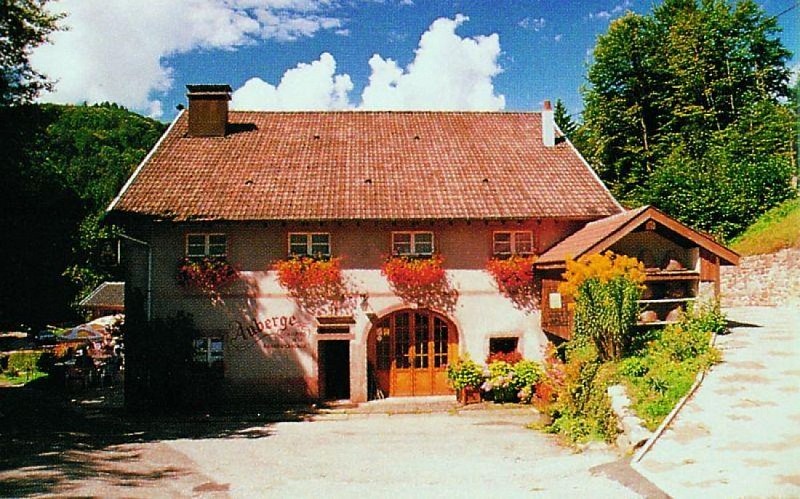 AUBERGE AU PIED DE LA CASCADE